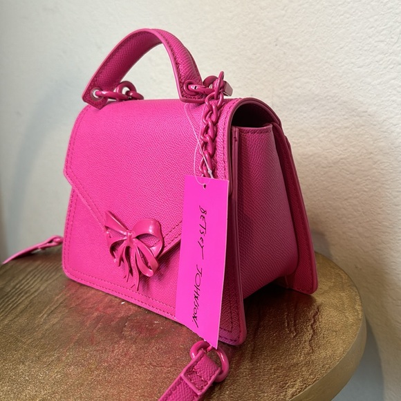 Betsey Johnson XODARLA pink bow crossbody bag NWT - Picture 3 of 12